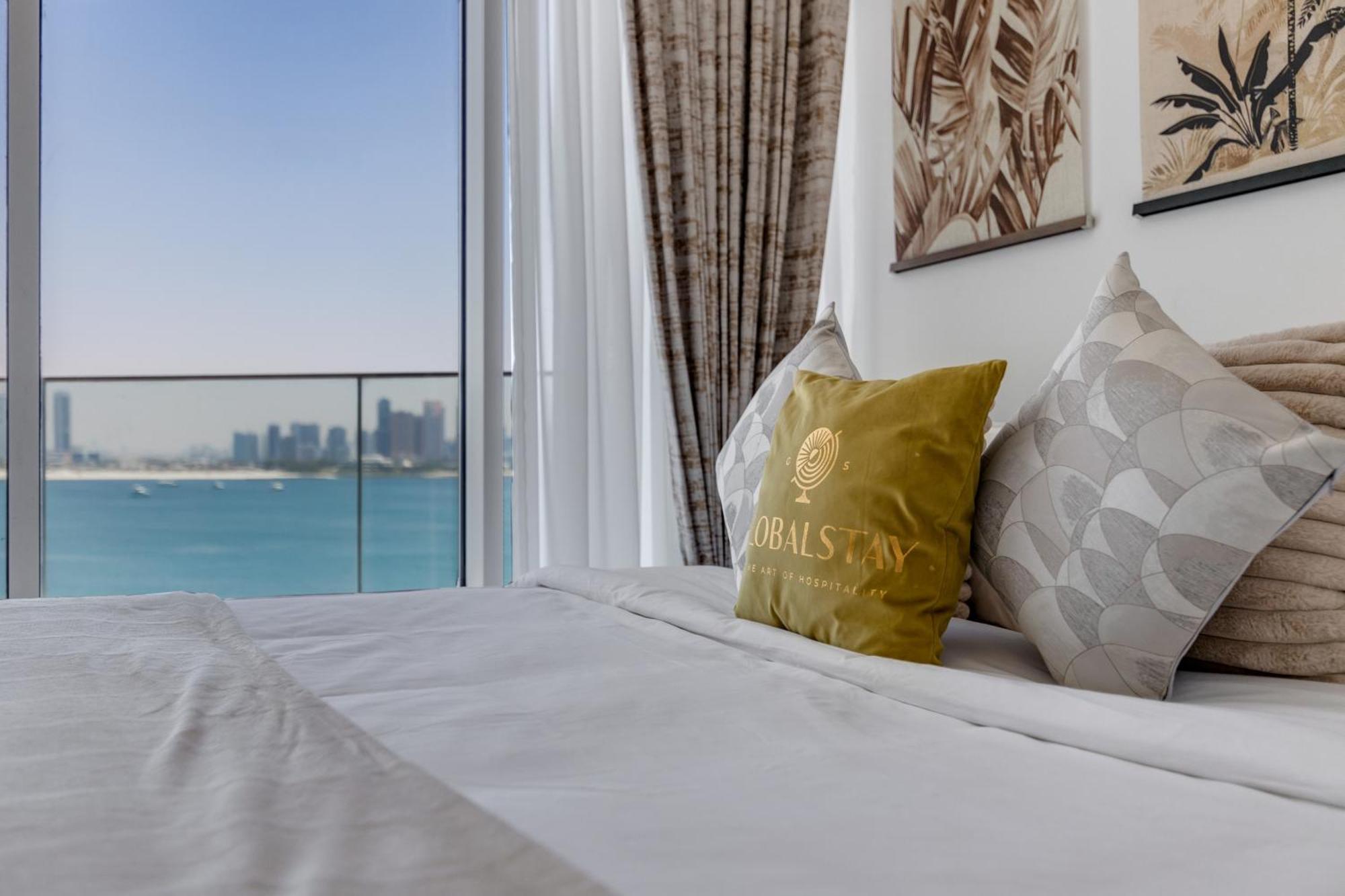 Luxury Azizi Mina Beachfront Apartments Dubai Exterior photo