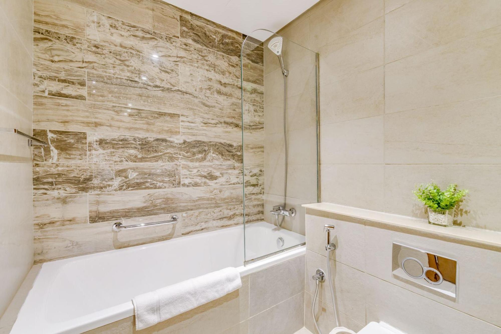 Luxury Azizi Mina Beachfront Apartments Dubai Exterior photo