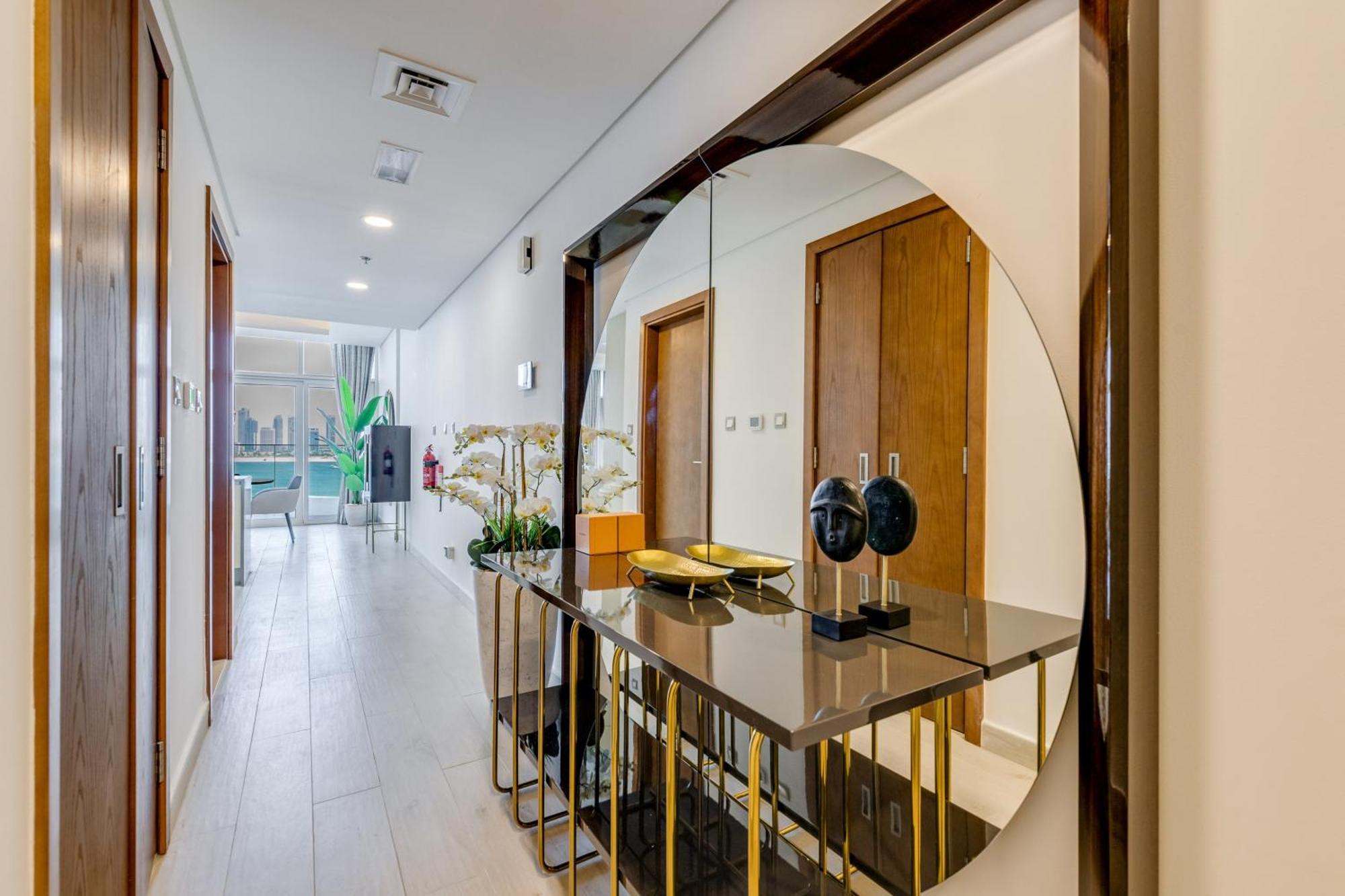 Luxury Azizi Mina Beachfront Apartments Dubai Exterior photo